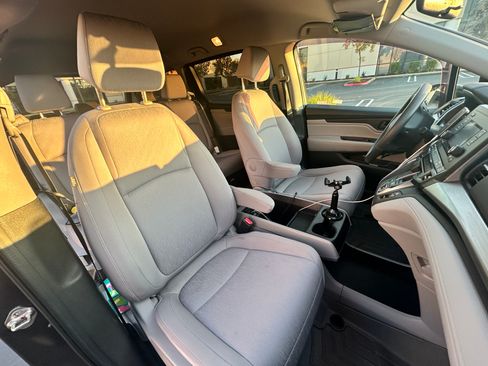 Used 2019 Honda Odyssey LX image 6