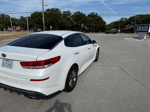 Used 2019 Kia Optima LX FWD image 5