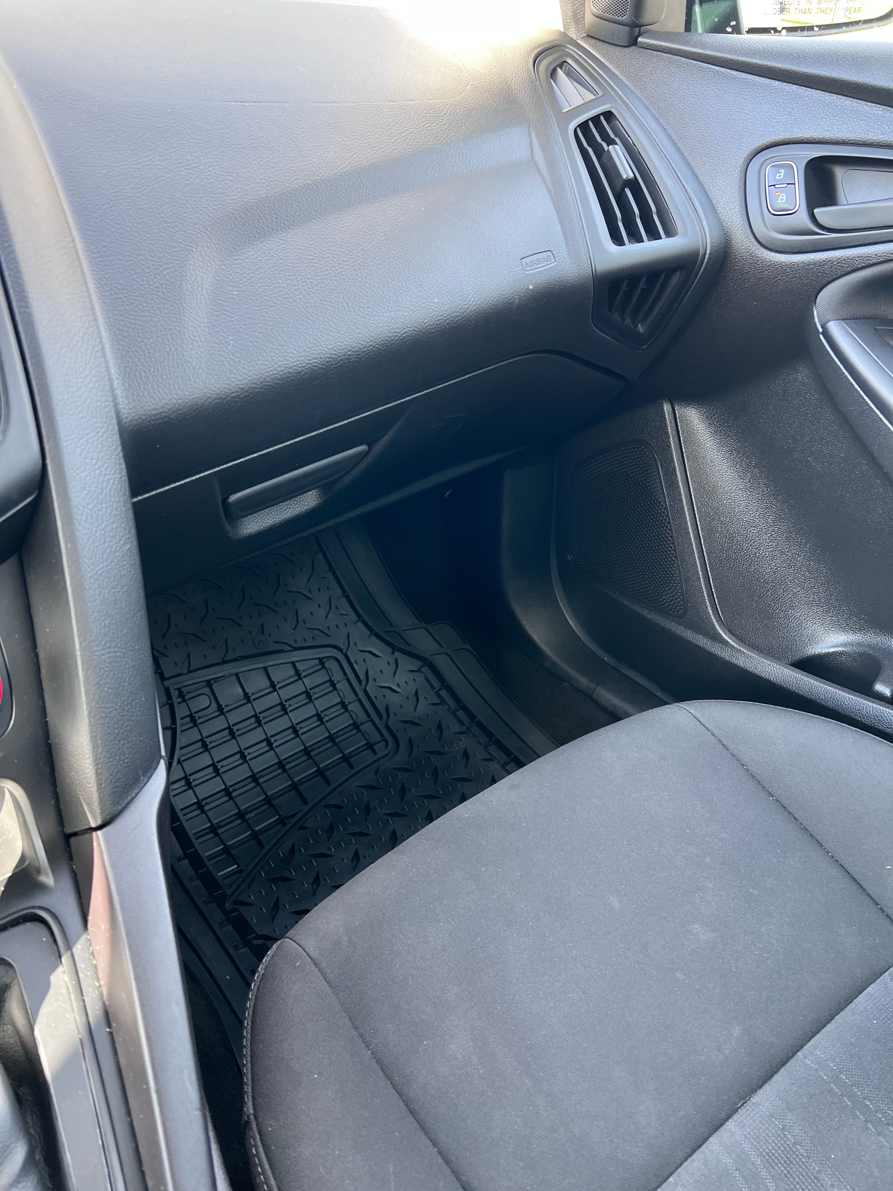 Used 2017 Ford Focus S FWD image 12