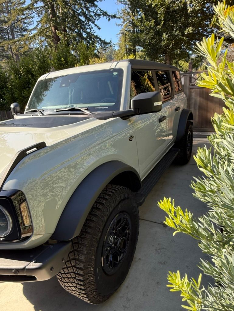 Used 2022 Ford Bronco Wildtrak AWD/4WD image 2