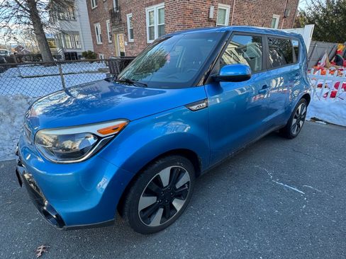 Used 2016 Kia Soul + w/ Designer's Package image 2