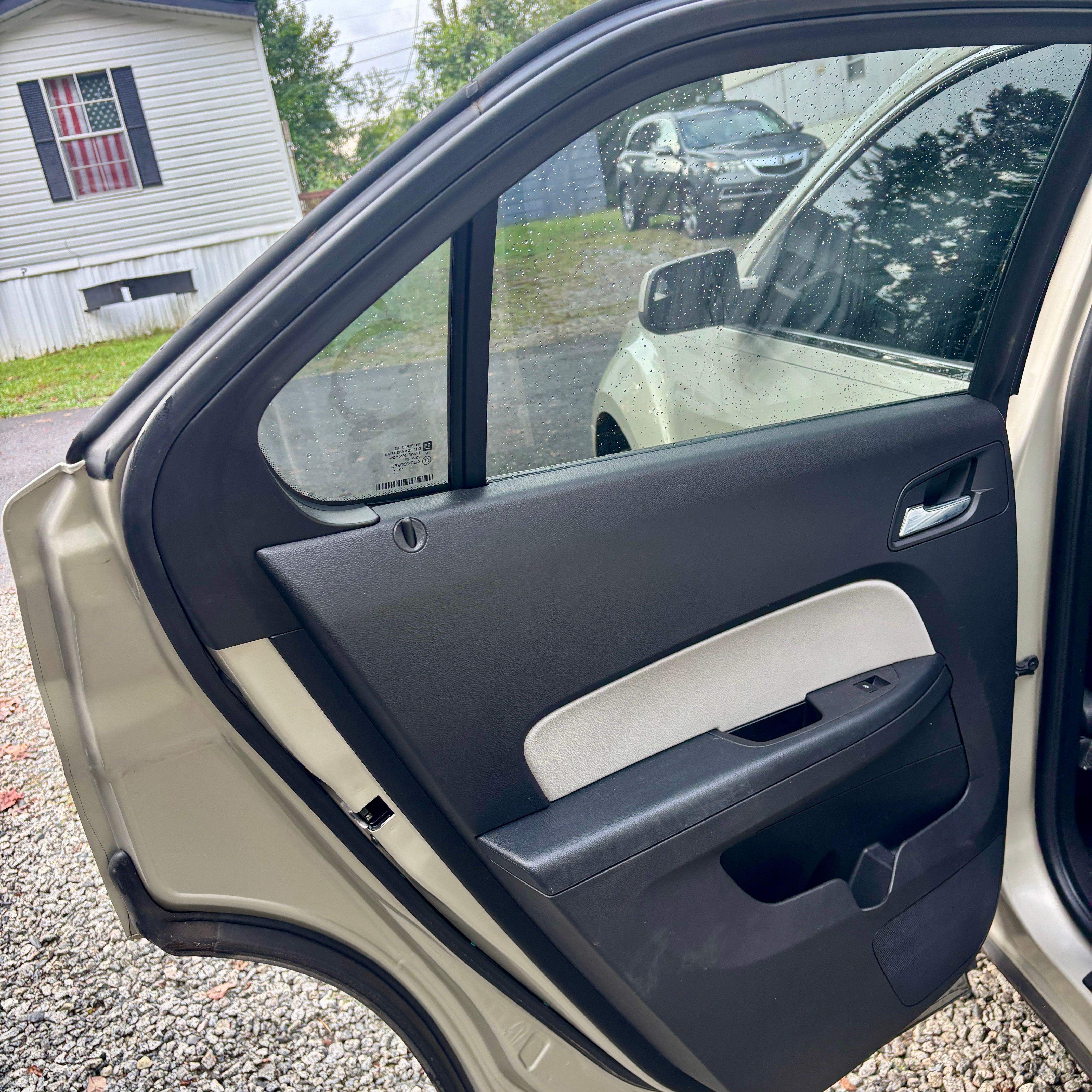 Used 2013 Chevrolet Equinox LT w/ Driver Convenience Package FWD image 17