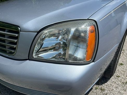 Used 2004 Cadillac De Ville w/ Equipment Group FWD image 6