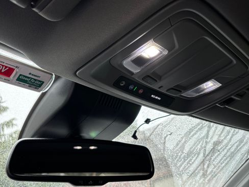 Used 2024 Chevrolet Silverado 2500 Custom w/ Custom Value Package image 20