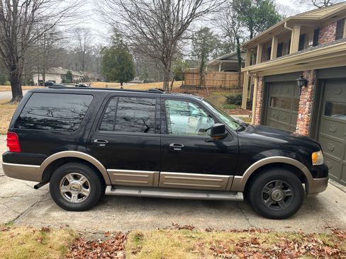 Used 2004 Ford Expedition Eddie Bauer image 9