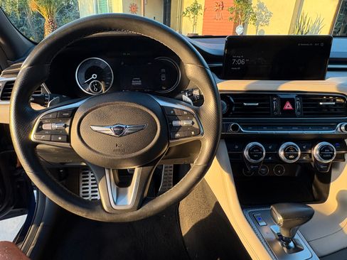 Used 2023 Genesis G70 2.0T w/ Sport Prestige Package RWD image 8