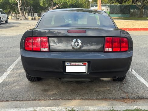 Used 2008 Ford Mustang Coupe RWD image 11