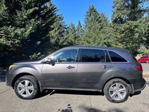 Used 2011 Acura MDX w/ Technology Package AWD/4WD image 2
