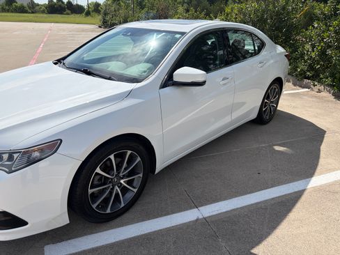 Used 2015 Acura TLX V6 w/ Technology Package FWD image 2