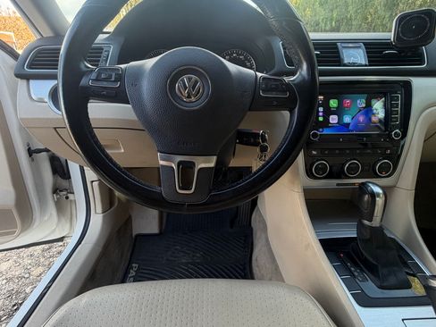 Used 2012 Volkswagen Passat 2.5 SE image 18