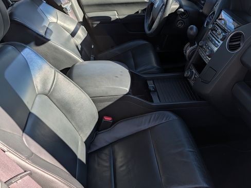 Used 2012 Honda Pilot Touring image 11