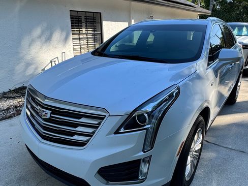 Used 2017 Cadillac XT5 Sport Utility 4D w/ LPO, Wheel Lock Package image 5