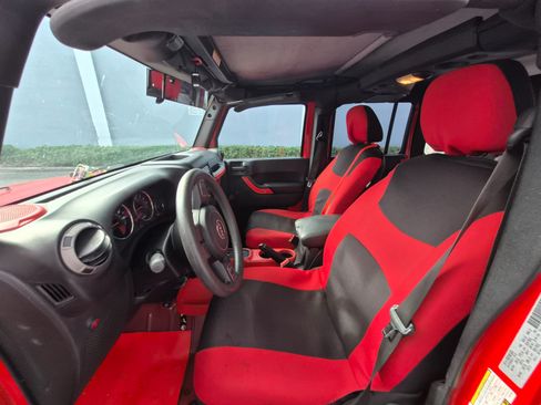 Used 2017 Jeep Wrangler Unlimited Sport image 21