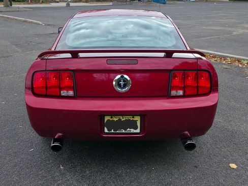 Used 2006 Ford Mustang Premium image 5