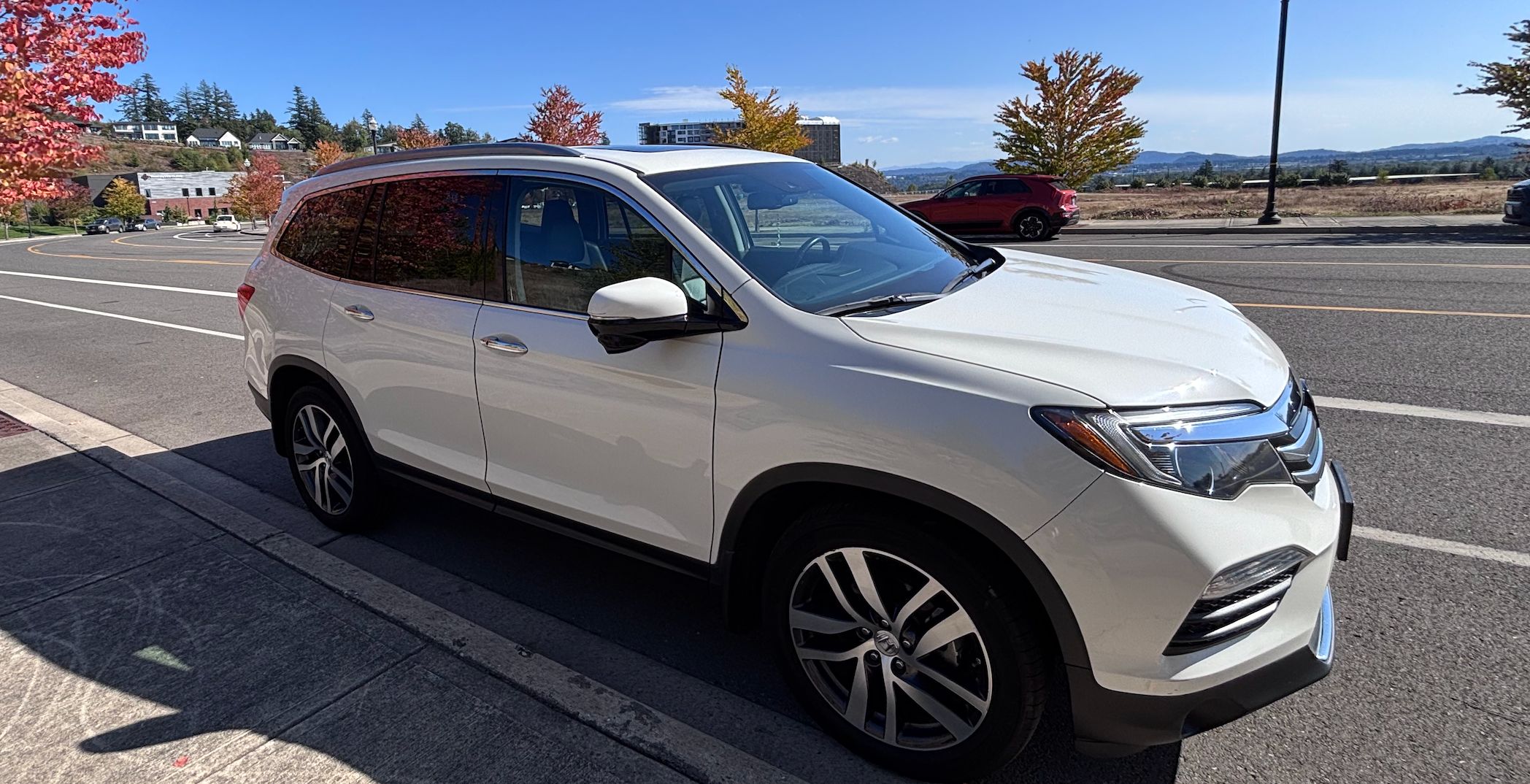 Used 2018 Honda Pilot Touring image 5