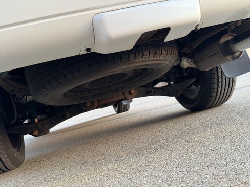 Used 2012 Lincoln Navigator L 4WD image 31