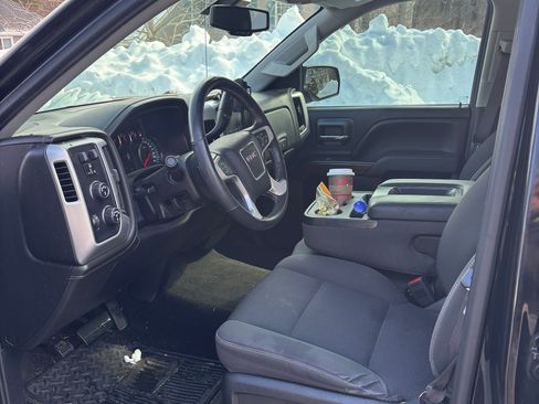 Used 2017 GMC Sierra 1500 SLE w/ SLE Value Package AWD/4WD image 6