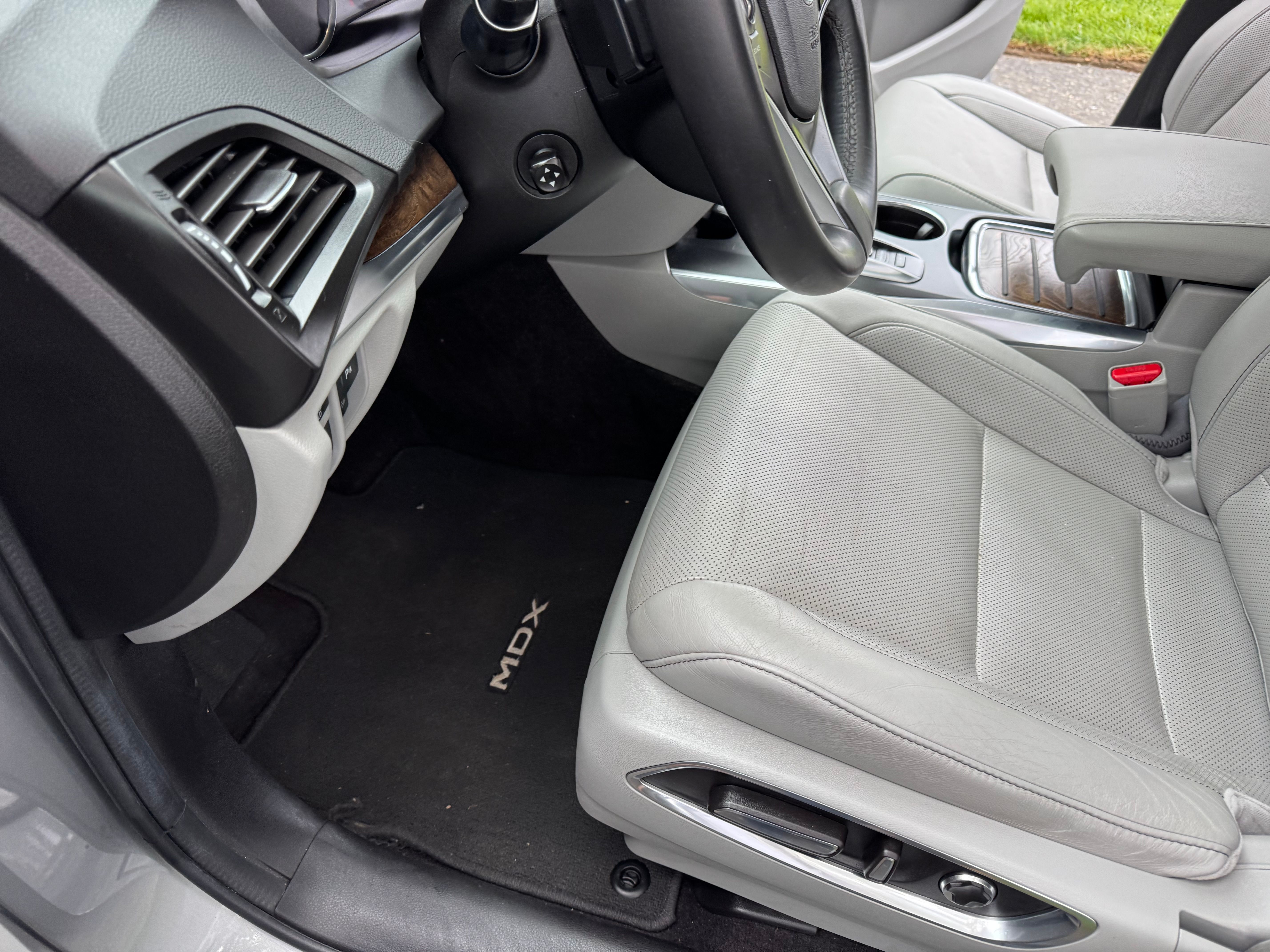 Used 2019 Acura MDX w/ Technology Package AWD/4WD image 30