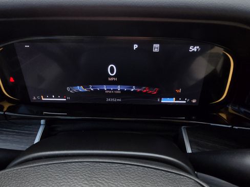 Used 2023 Jeep Wagoneer L Series III w/ Premium Group I image 13