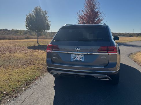 Used 2019 Volkswagen Atlas SEL Premium image 15