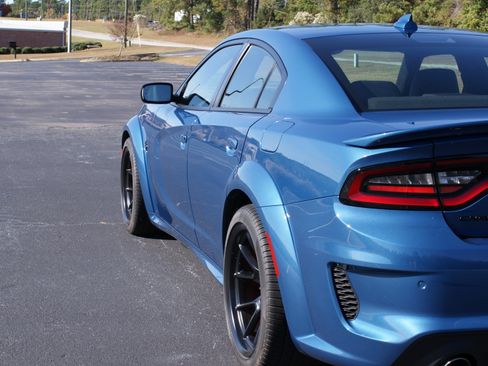 Used 2021 Dodge Charger SRT Hellcat RWD image 13