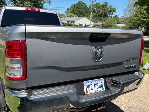 Used 2019 RAM 3500 Tradesman w/ Chrome Appearance Group AWD/4WD image 5