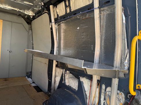 Used 2018 Mercedes-Benz Sprinter 2500 image 17
