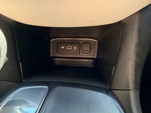 Used 2023 Chevrolet Equinox LS w/ LS Convenience Package FWD image 22