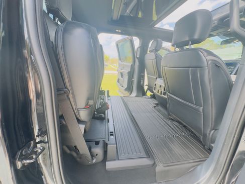 Used 2022 Ford F350 Platinum image 19