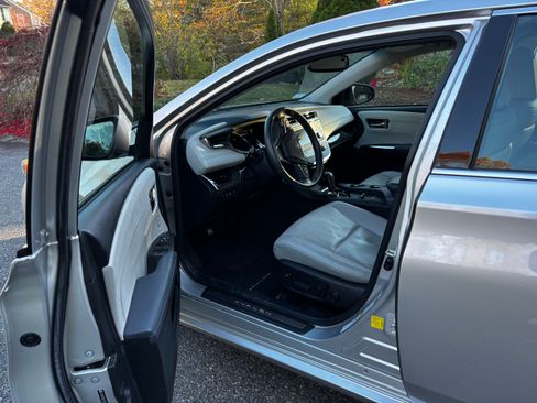 Used 2014 Toyota Avalon Limited image 15