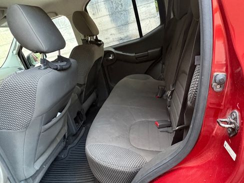 Used 2014 Nissan Xterra PRO-4X w/ Nevada Tow Package AWD/4WD image 17