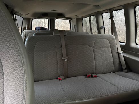 Used 2014 Chevrolet Express 3500 LS w/ Cold Climate Package image 15