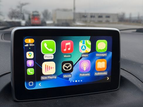 Used 2016 MAZDA MAZDA3 s Grand Touring image 12