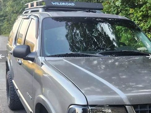 Used 2002 Ford Explorer Limited image 6