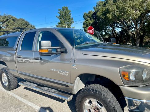 Used 2006 Dodge Ram 2500 Truck SLT w/ Quad Cab Big Horn Value Group image 5