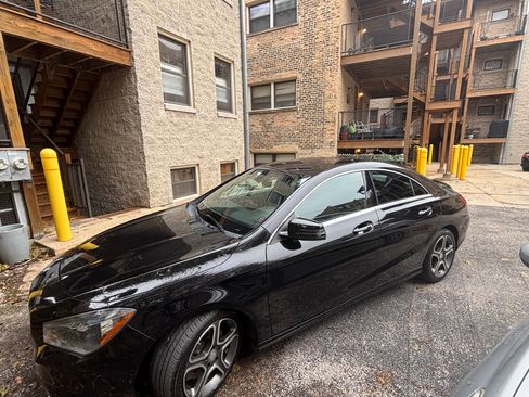 Used 2014 Mercedes-Benz CLA 250 4MATIC image 4