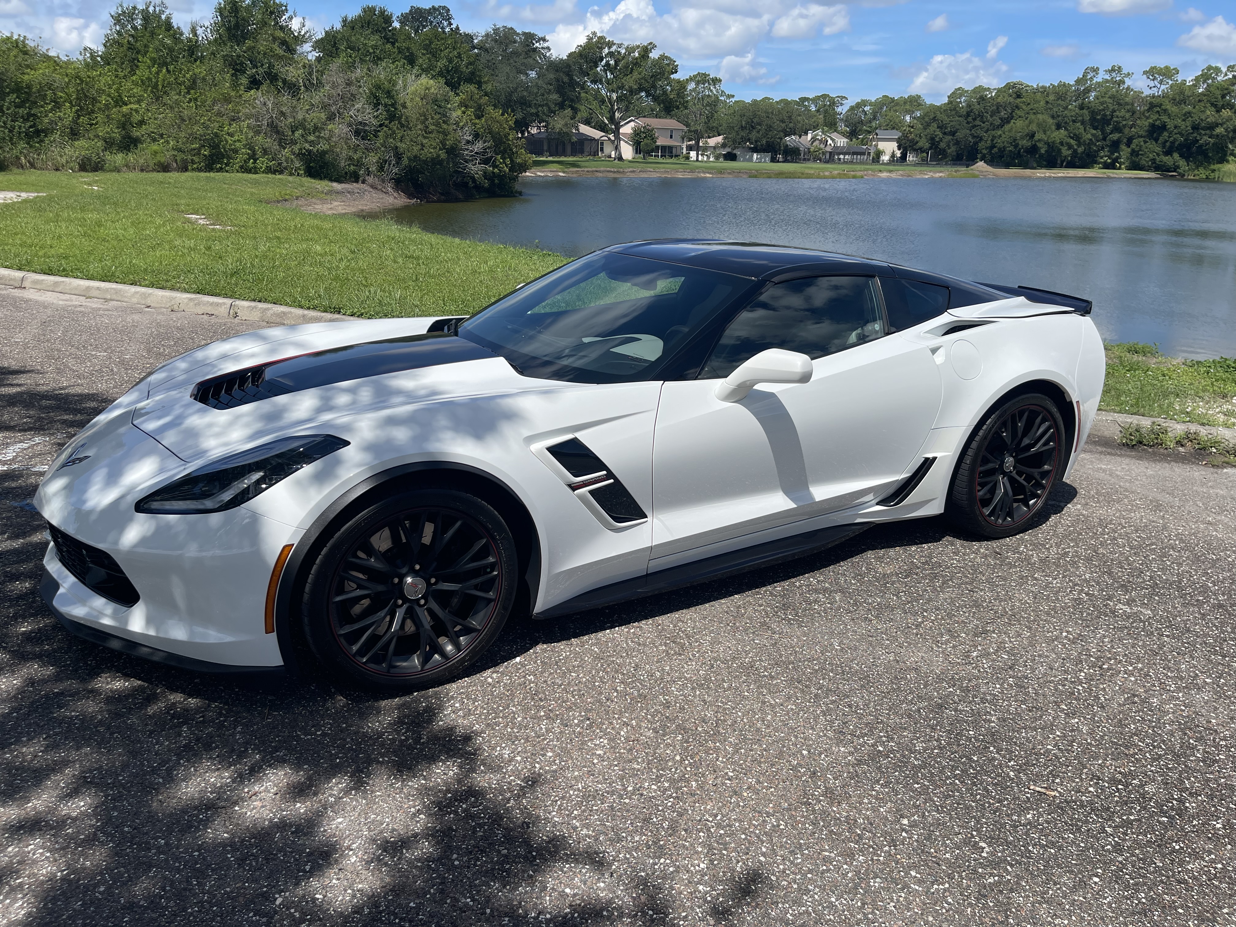 Used 2019 Chevrolet Corvette Grand Sport RWD image 1