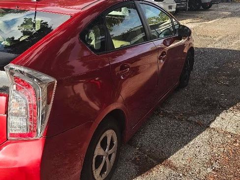 Used 2012 Toyota Prius Three FWD image 4