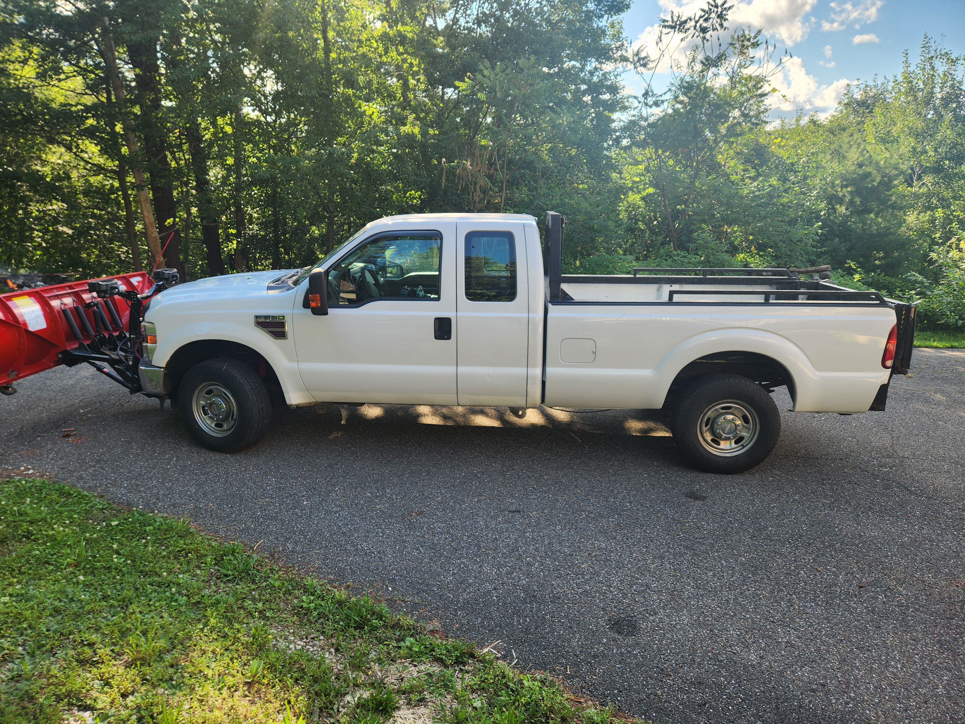 Used 2010 Ford F250 XL AWD/4WD image 12