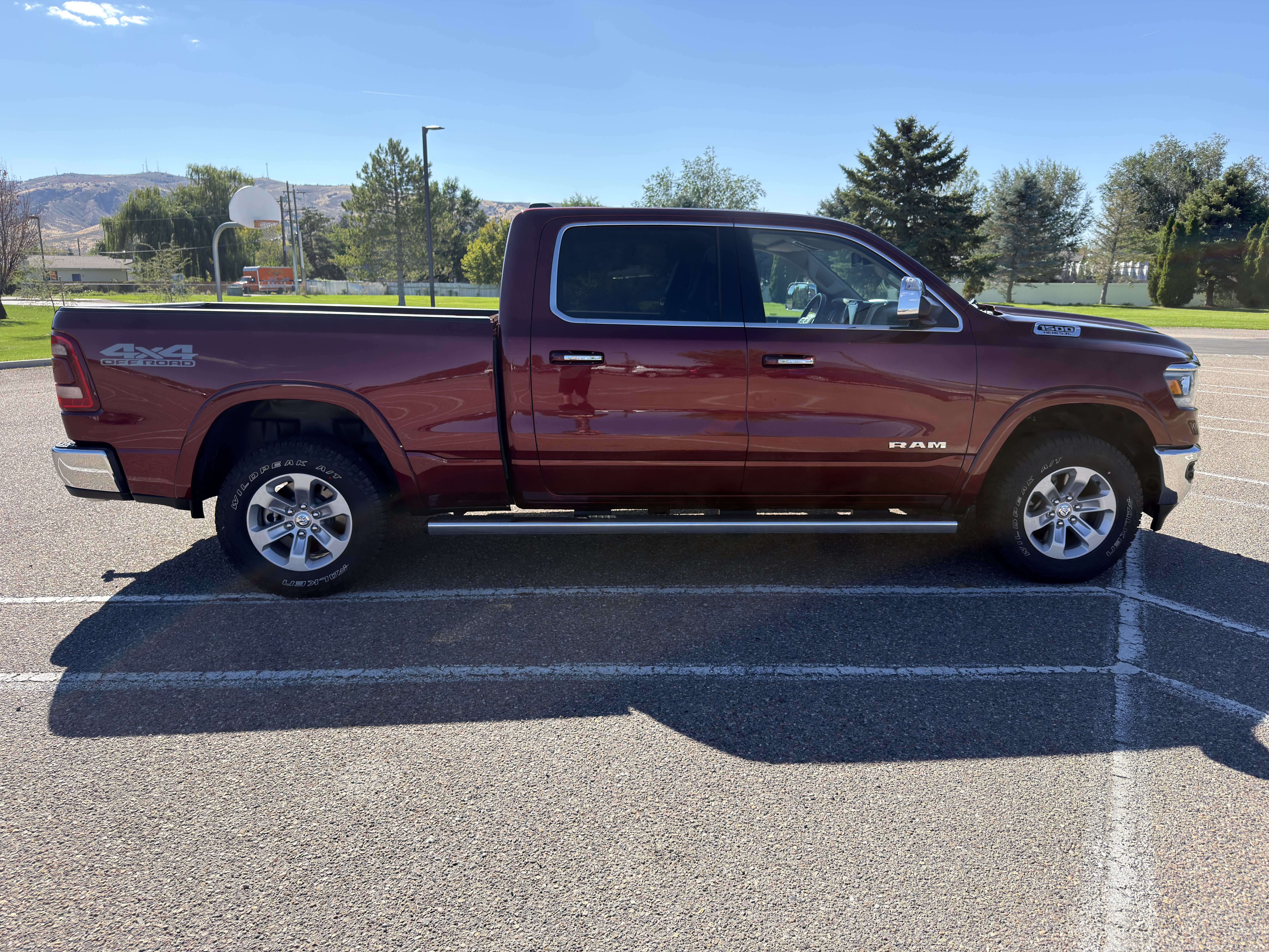 Used 2020 RAM 1500 Laramie AWD/4WD image 5