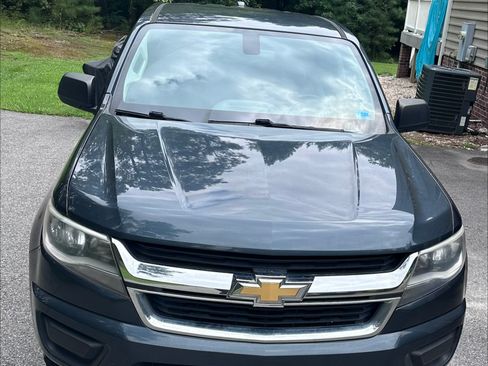 Used 2017 Chevrolet Colorado W/T w/ WT Convenience Package AWD/4WD image 5