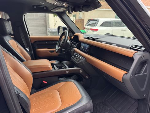 Used 2020 Land Rover Defender 110 X AWD/4WD image 10
