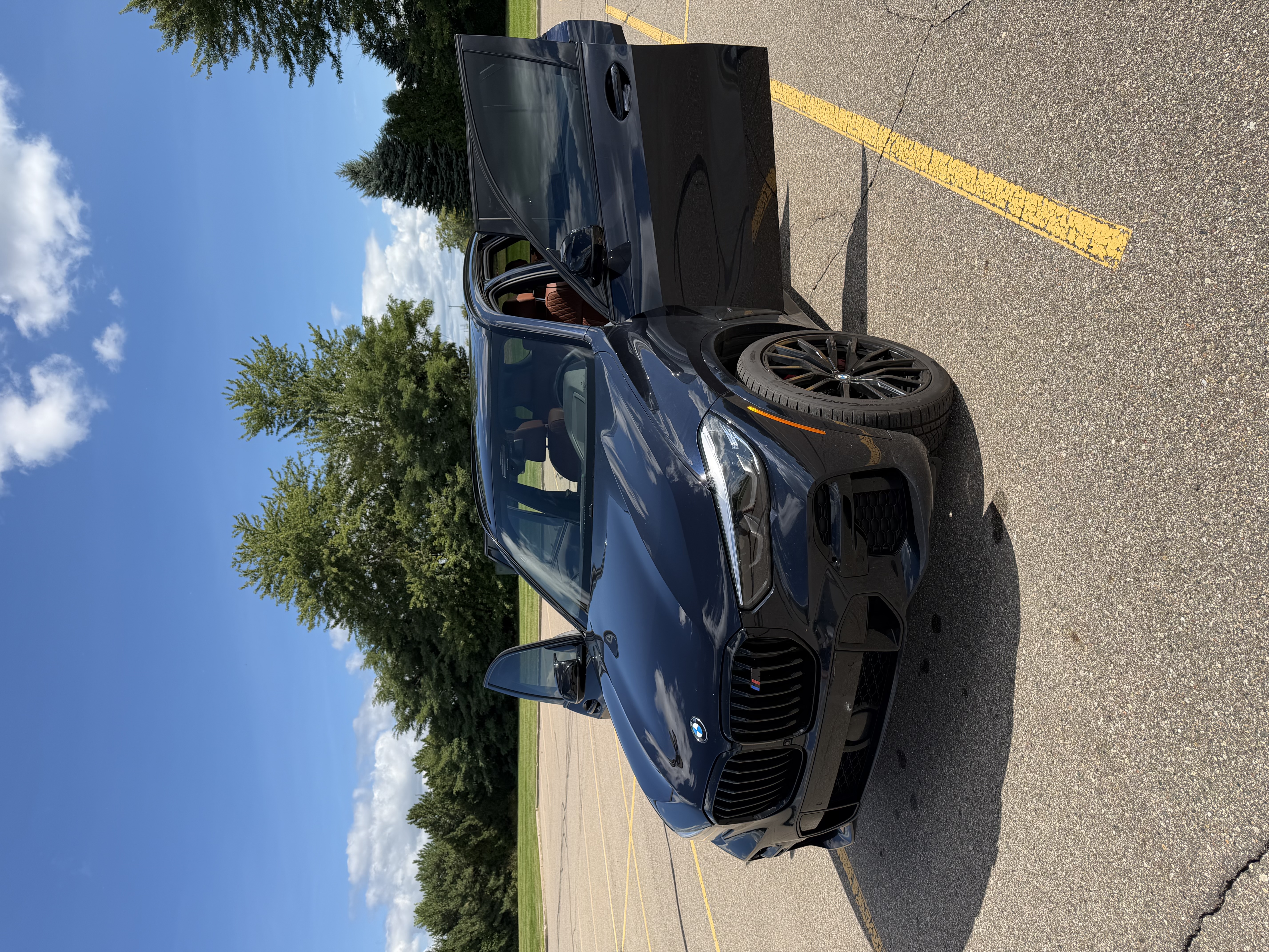 Used 2022 BMW X5 M50i w/ Premium Enhanced Package AWD/4WD image 8