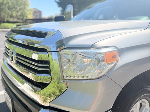 Used 2016 Toyota Tundra SR5 w/ SR5 Upgrade Package RWD image 10