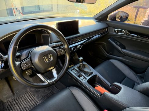 Used 2024 Honda Civic Sport Touring image 11