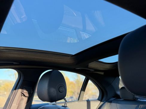 Used 2017 Mercedes-Benz C 300 4MATIC Sedan image 15