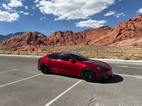 Used 2026 Tesla Model S Plaid AWD/4WD image 2