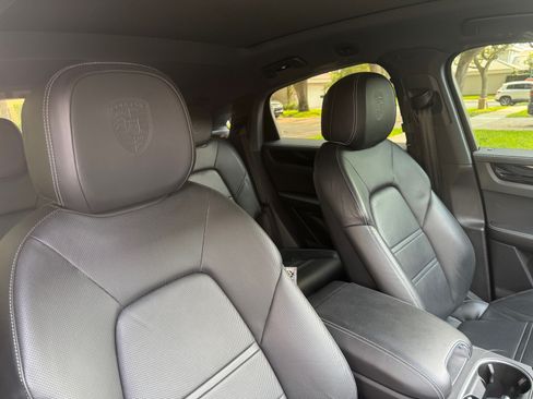 Used 2020 Porsche Cayenne AWD/4WD image 10