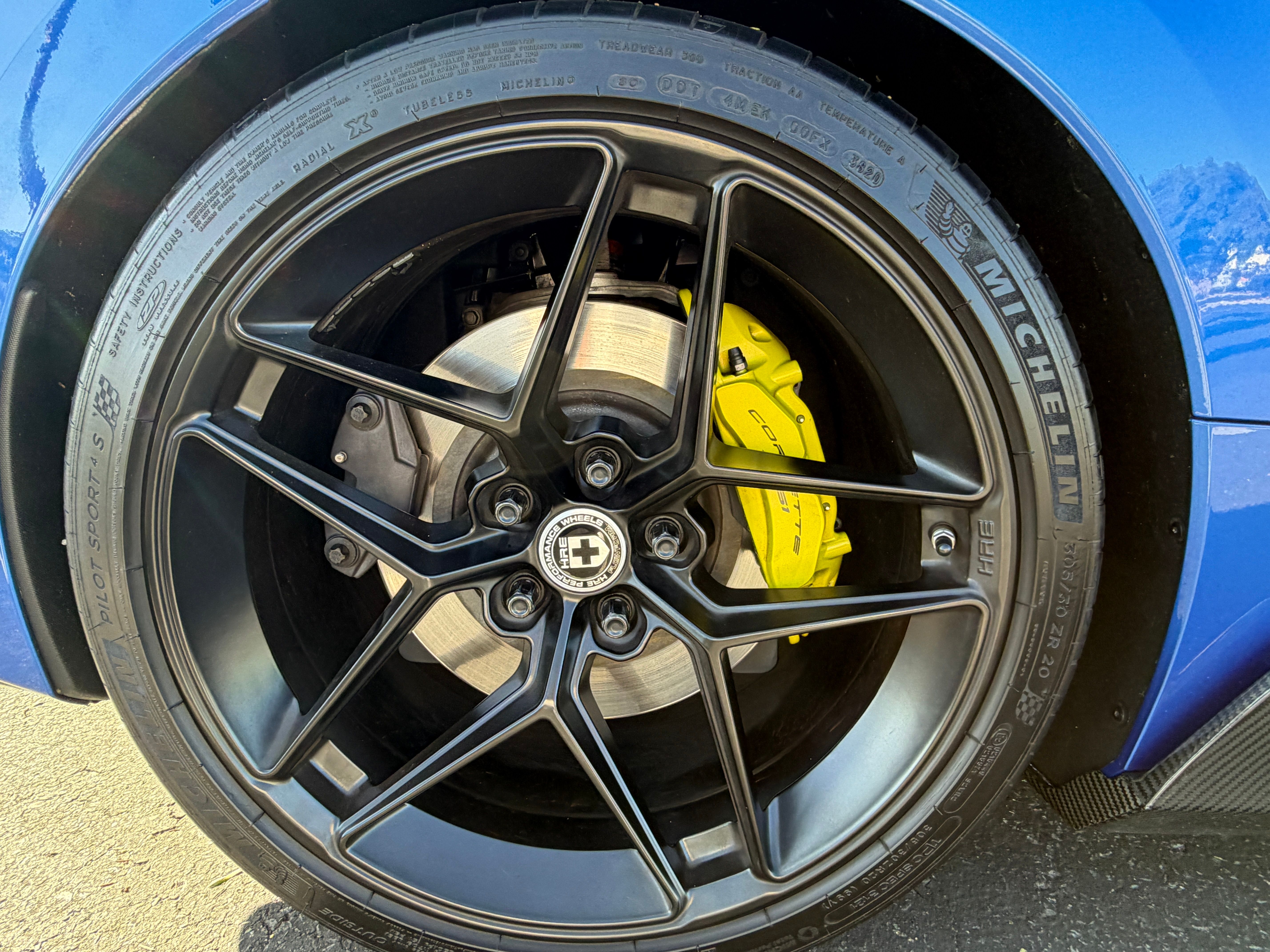 Used 2020 Chevrolet Corvette Stingray Preferred Cpe w/ 2LT Preferred Equipment Group RWD image 11