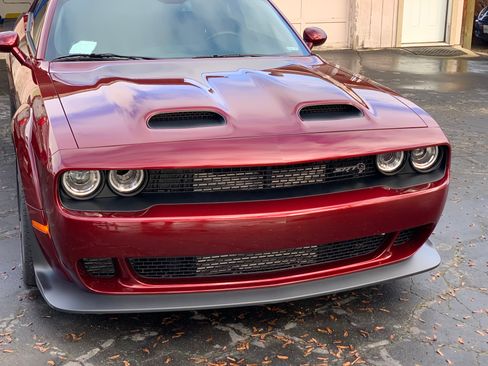 Used 2022 Dodge Challenger SRT Hellcat Redeye image 1